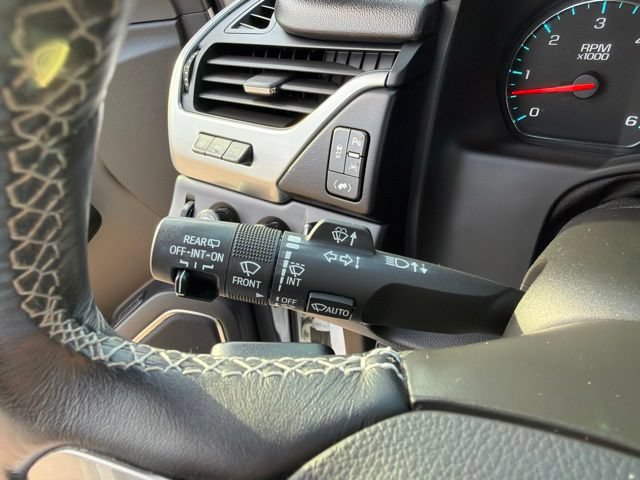 Used 2020 Chevrolet Tahoe Premier AWD/4WD image 23