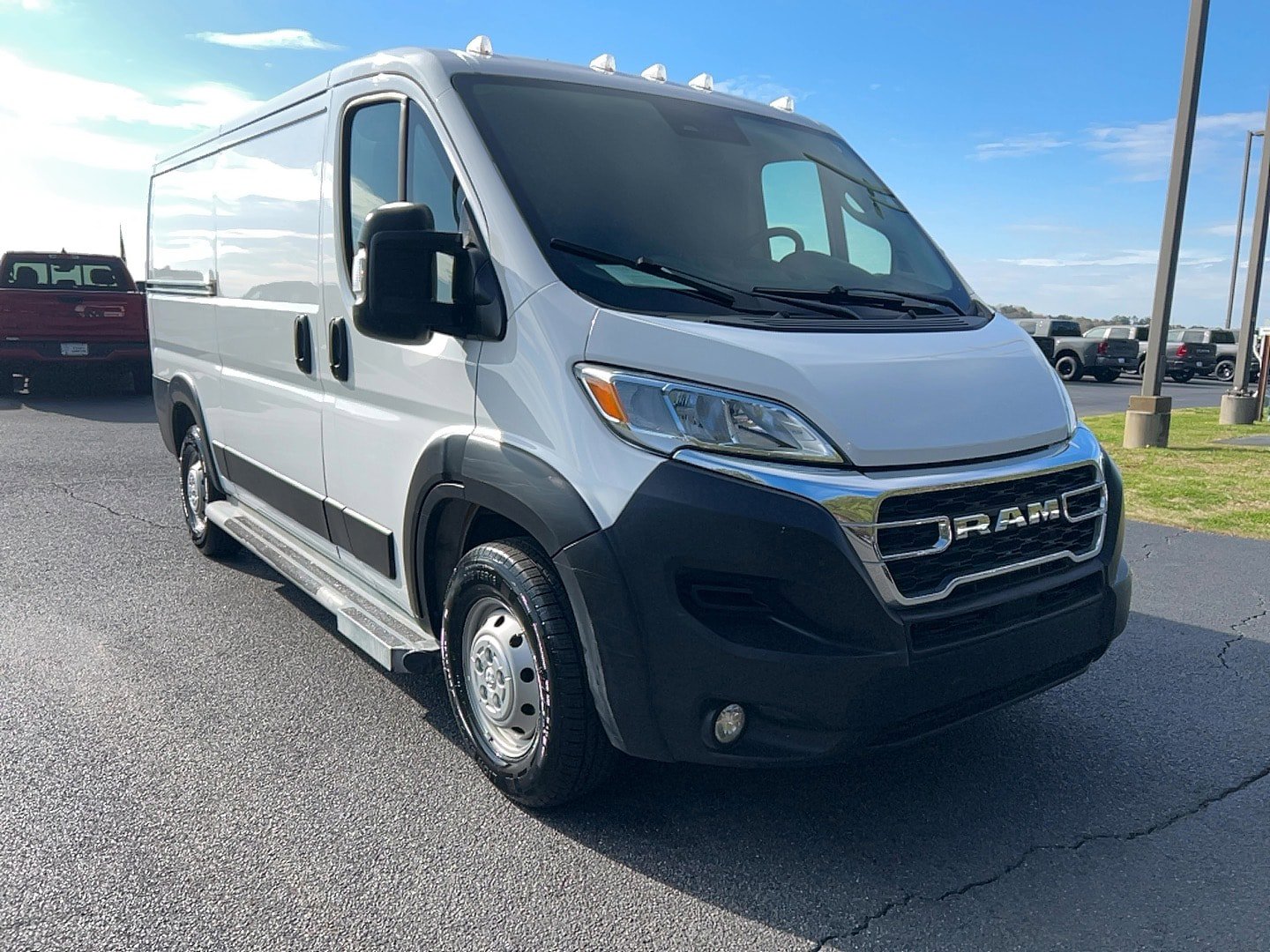 Used 2023 RAM ProMaster 2500 image 3