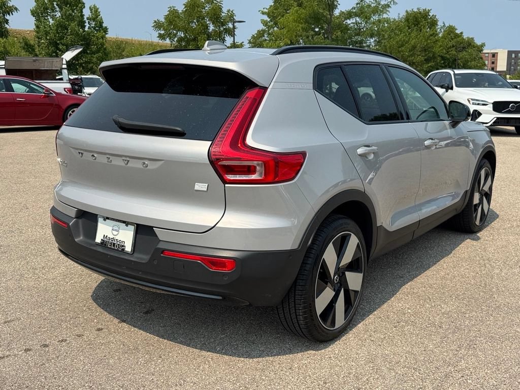 Certified 2023 Volvo XC40 Recharge Ultimate AWD/4WD image 4