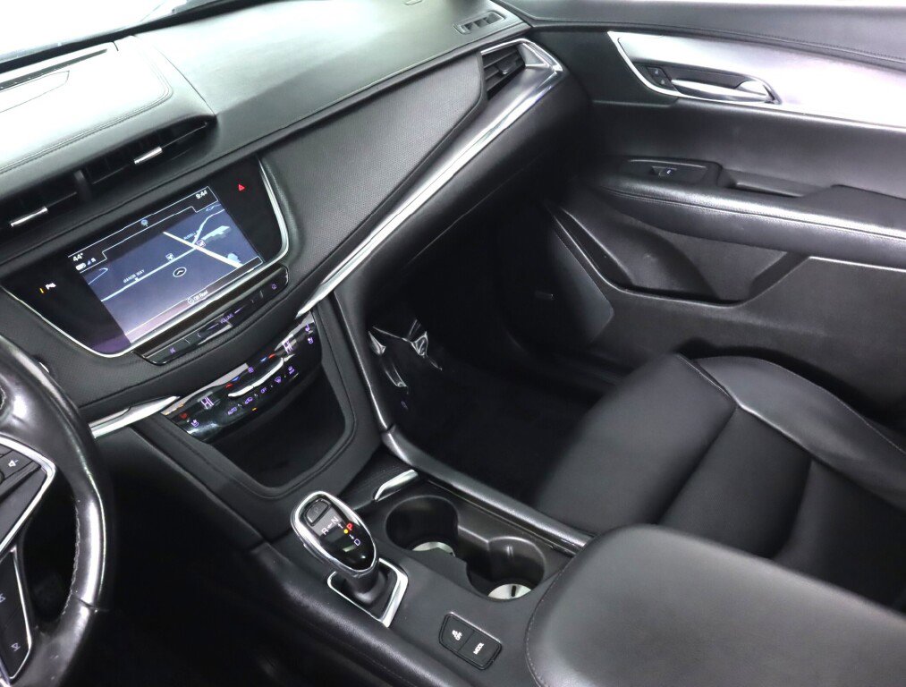 Used 2019 Cadillac XT5 Premium Luxury image 37