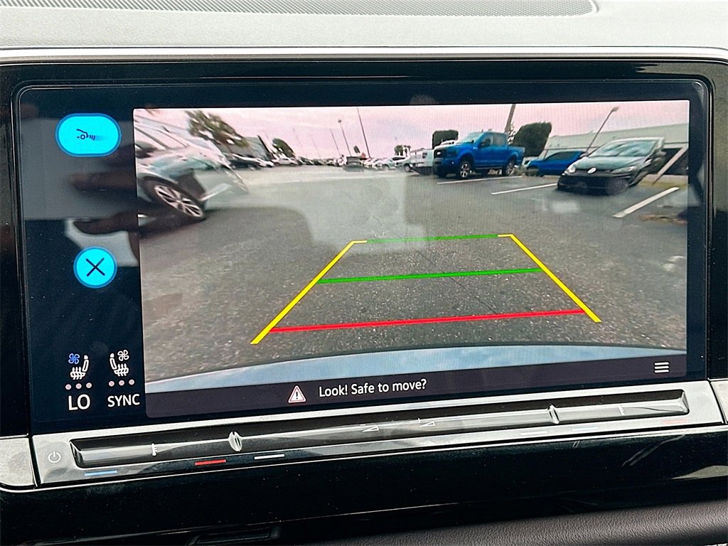 Used 2024 Volkswagen Atlas SE image 13