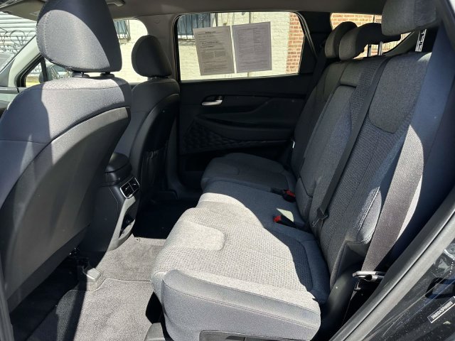 Used 2023 Hyundai Santa Fe SE w/ Cargo Package AWD/4WD image 17