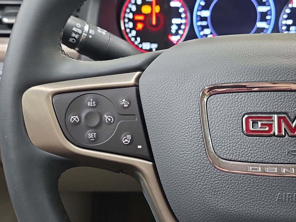 Used 2023 GMC Acadia Denali w/ Denali Ultimate Package image 14