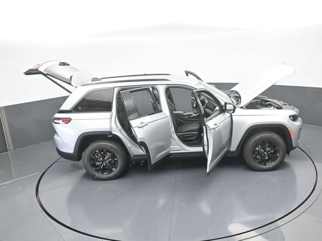 New 2026 Jeep Grand Cherokee Altitude RWD image 53