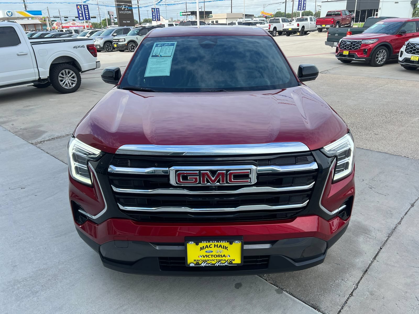 Used 2026 GMC Terrain Elevation w/ Technology Package II FWD image 8