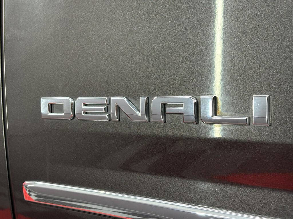 Used 2016 GMC Yukon Denali w/ Open Road Package image 33