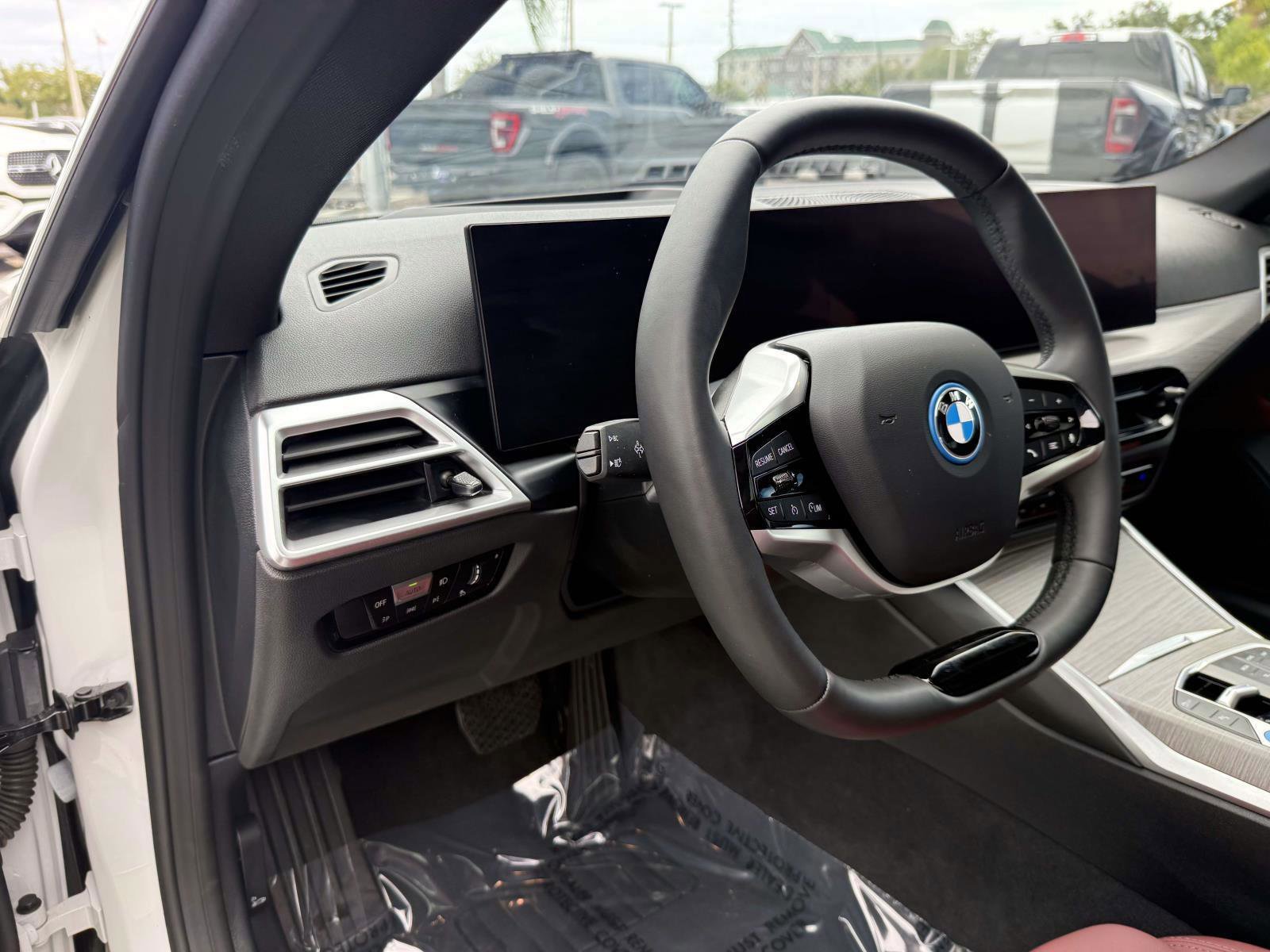 Used 2025 BMW i4 eDrive40 w/ Premium Package RWD image 19