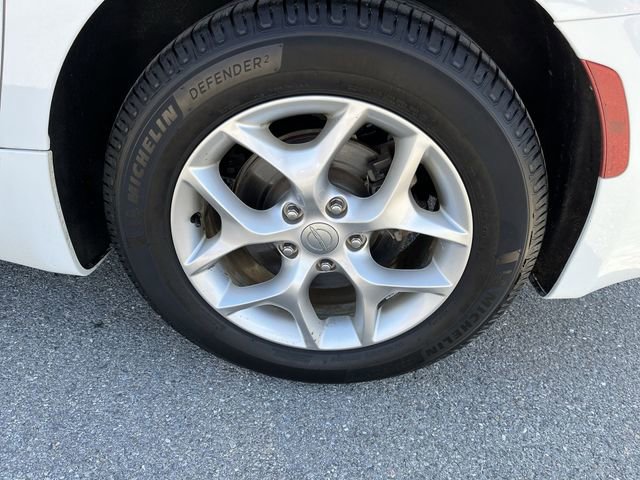 Used 2019 Chrysler Pacifica Touring-L Plus image 20