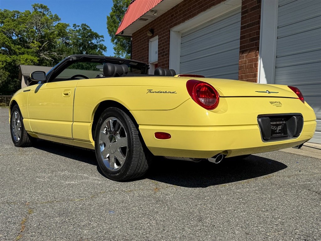 Used 2002 Ford Thunderbird RWD image 24