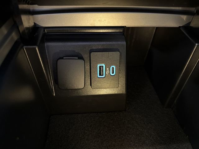 Used 2023 Ford Explorer ST w/ Equipment Group 401A image 33