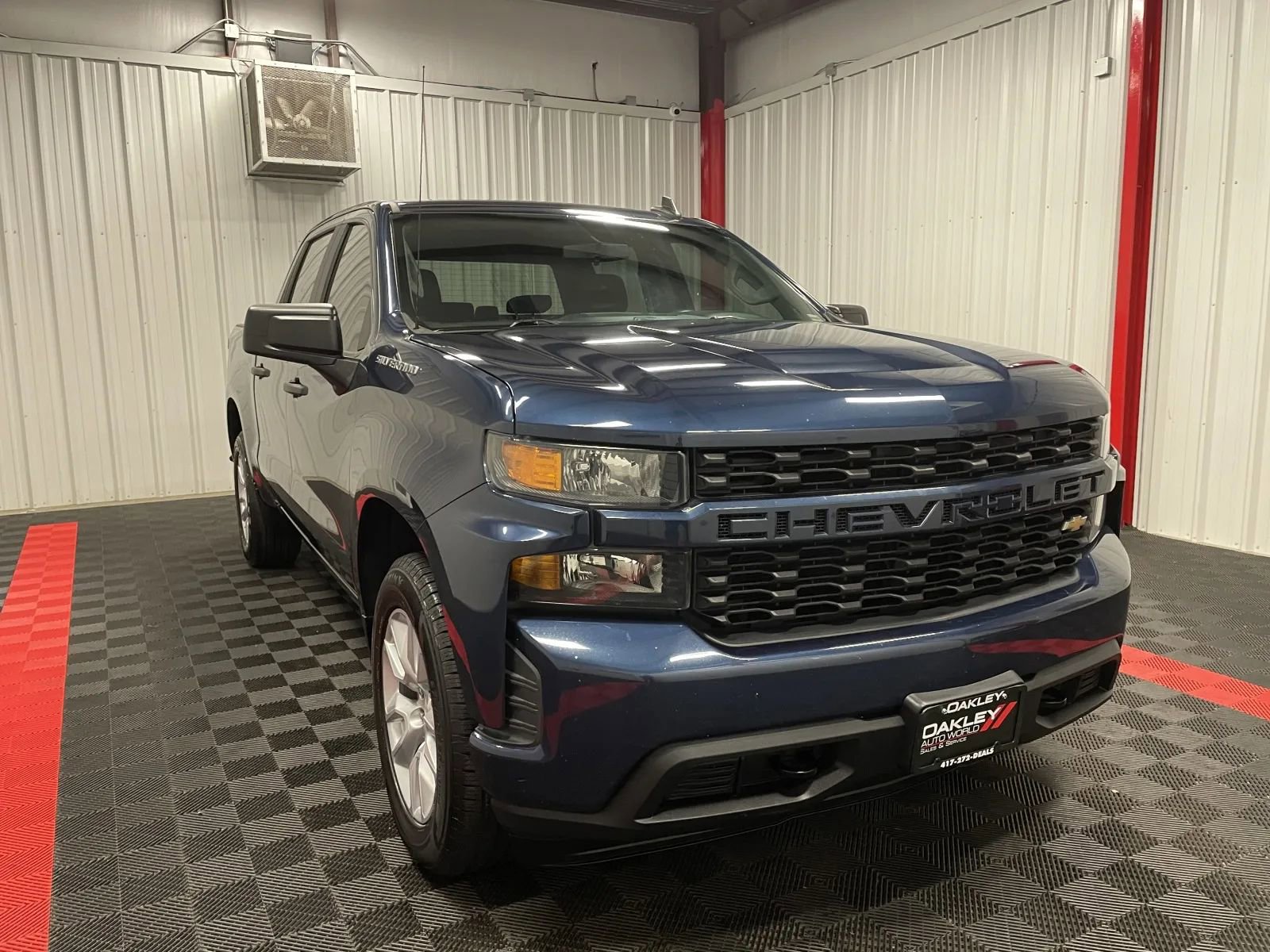 Used 2020 Chevrolet Silverado 1500 Custom w/ Custom Value Package image 6