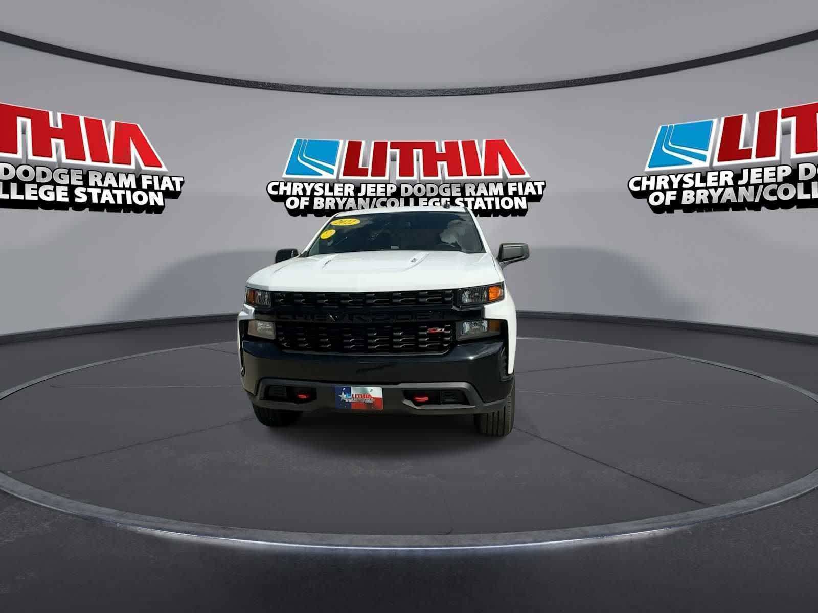 Used 2022 Chevrolet Silverado 1500 Custom Trail Boss AWD/4WD image 3