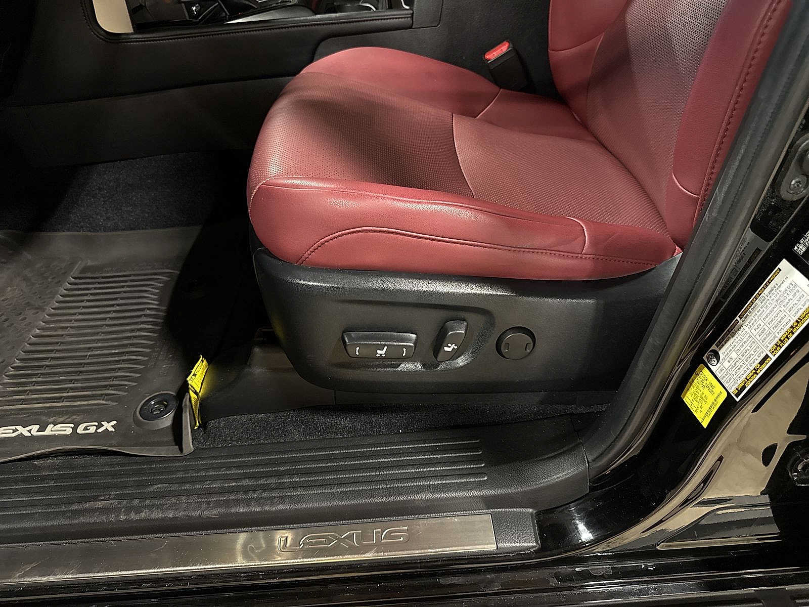 Used 2021 Lexus GX 460 Premium w/ Premium Package AWD/4WD image 25