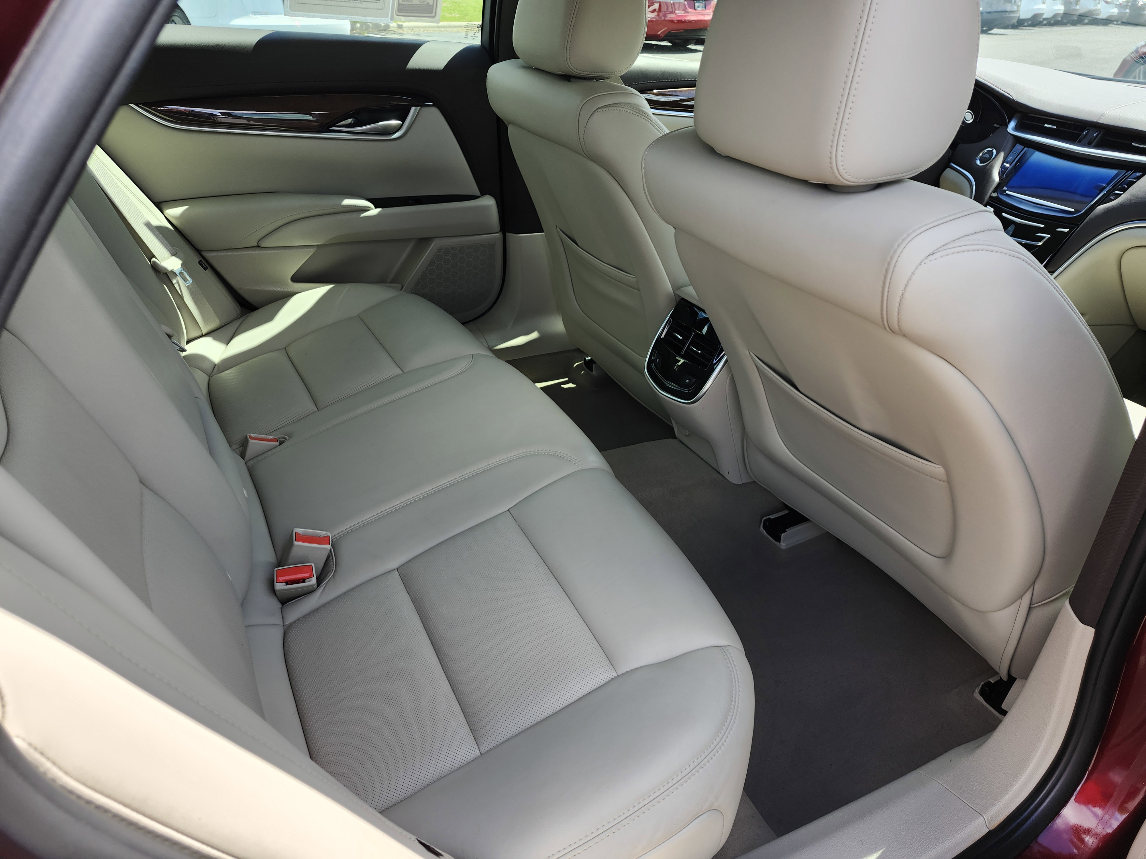 Used 2017 Cadillac XTS Luxury w/ Driver Awareness Package image 22