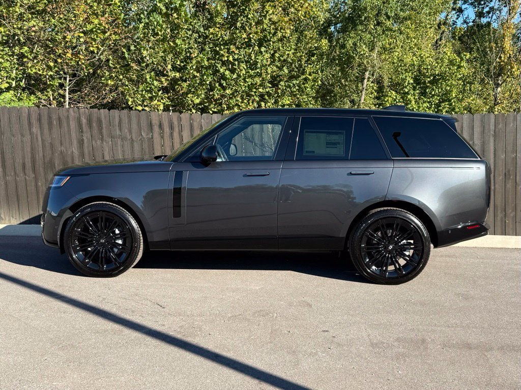 New 2027 Land Rover Range Rover SE AWD/4WD image 2