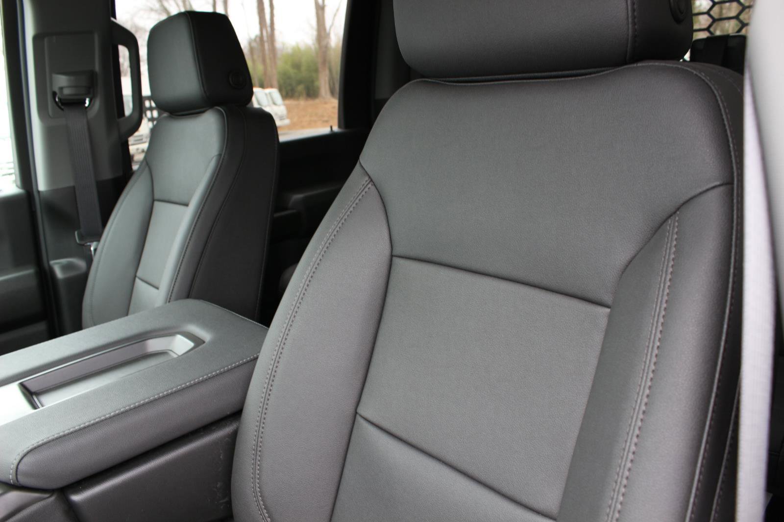 New 2026 GMC Sierra 3500 Pro w/ Convenience Package image 13