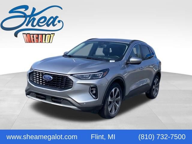 Used 2023 Ford Escape Platinum AWD/4WD image 1