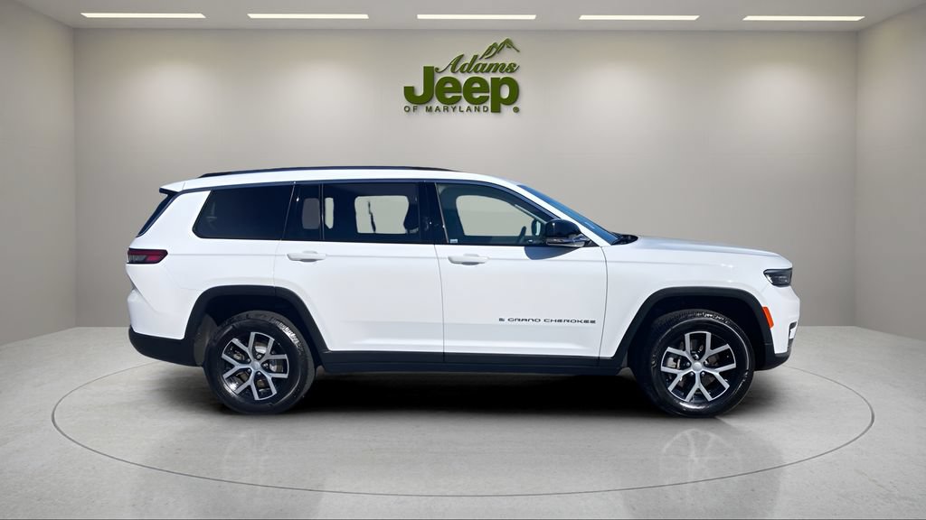 Used 2023 Jeep Grand Cherokee L Limited AWD/4WD image 15
