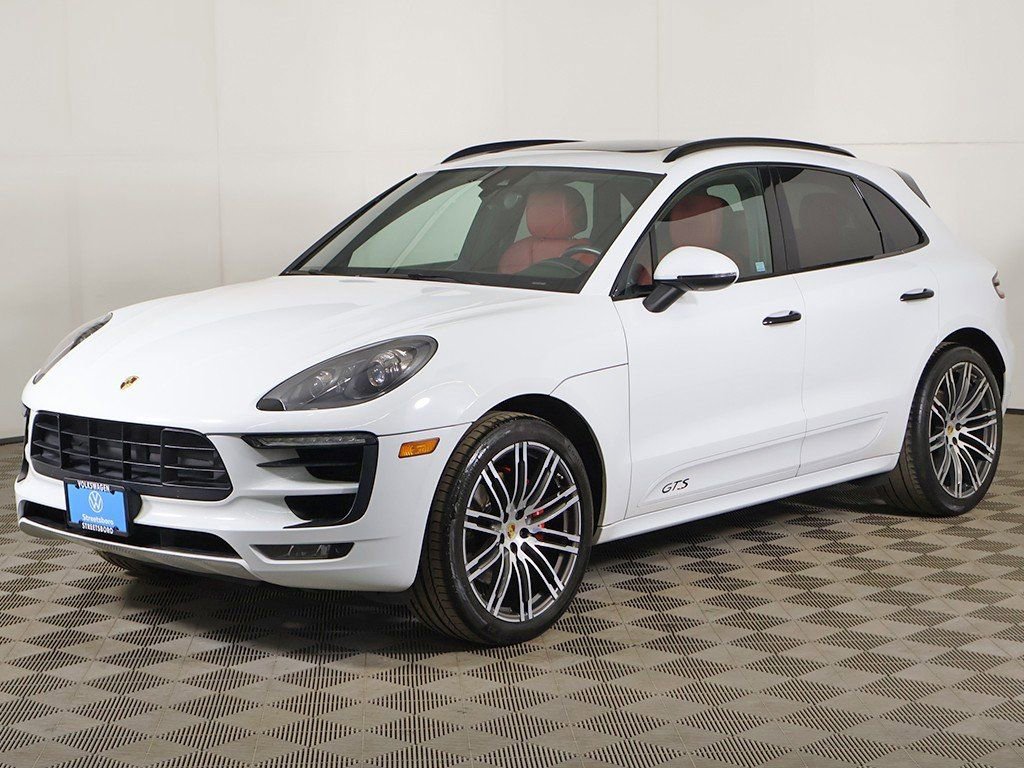 Used 2018 Porsche Macan GTS w/ Premium Package Plus image 11