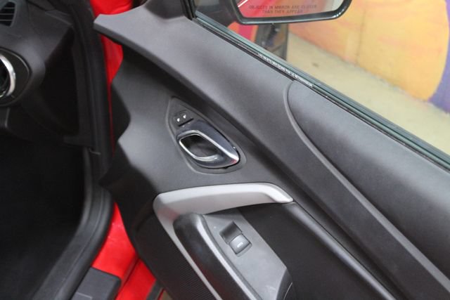 Used 2020 Chevrolet Camaro LT w/ RS Package RWD image 9