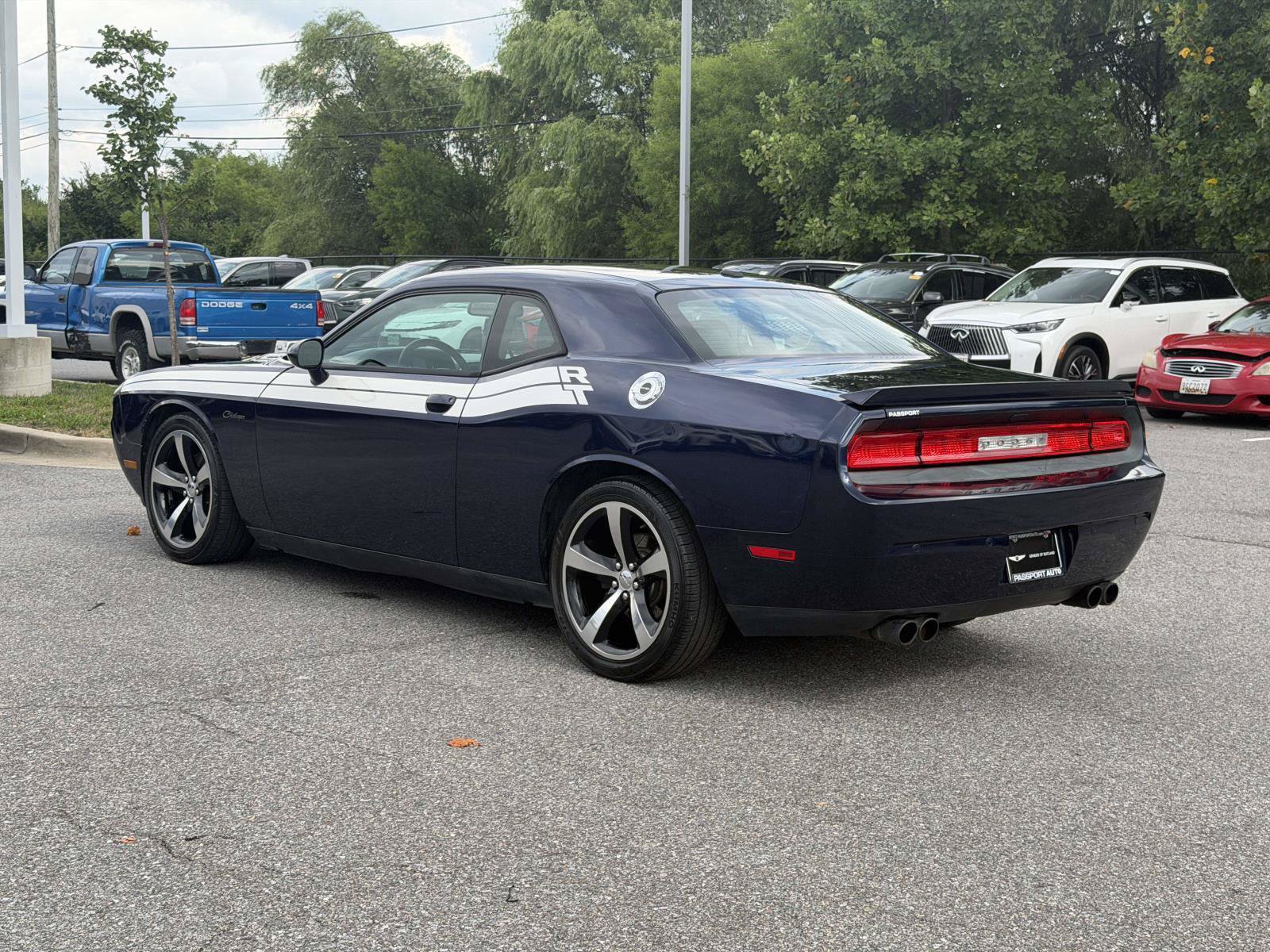 Used 2014 Dodge Challenger R/T RWD image 7