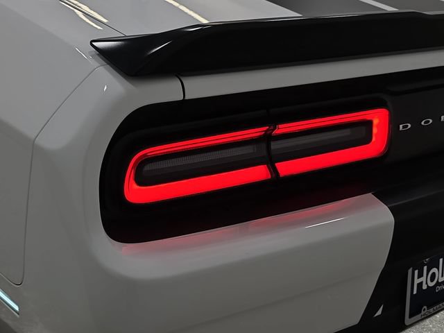 Used 2020 Dodge Challenger R/T Scat Pack RWD image 29