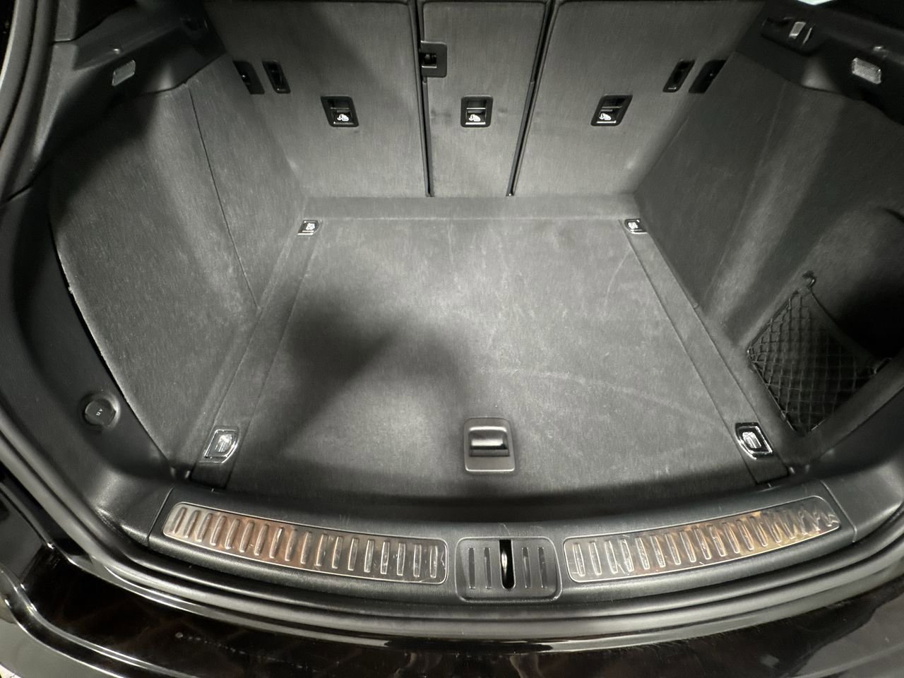 Used 2024 Porsche Macan image 33