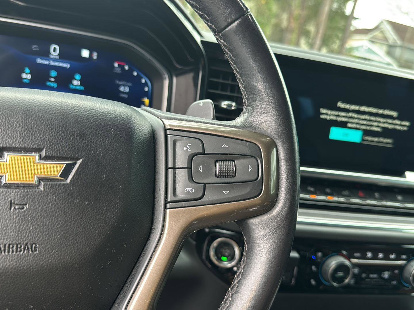 Used 2023 Chevrolet Silverado 1500 High Country w/ Technology Package AWD/4WD image 19