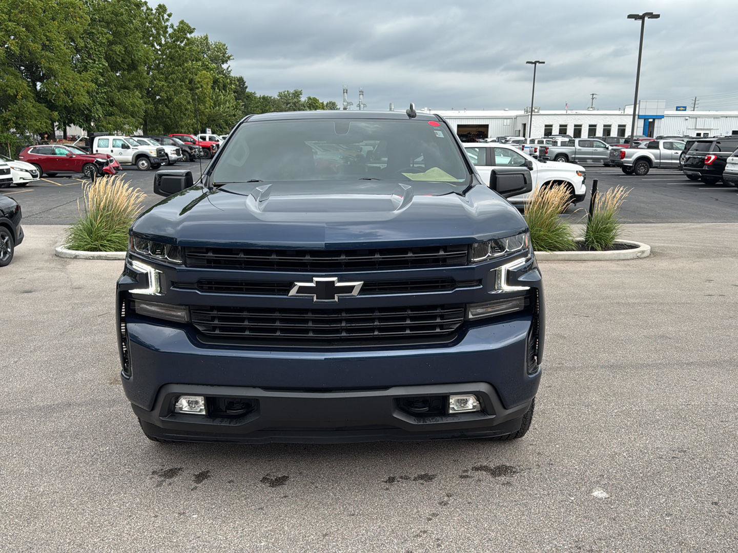 Used 2022 Chevrolet Silverado 1500 RST w/ Z71 Off-Road Package AWD/4WD image 8