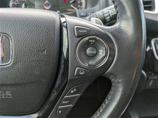 Used 2018 Honda Pilot Touring image 17