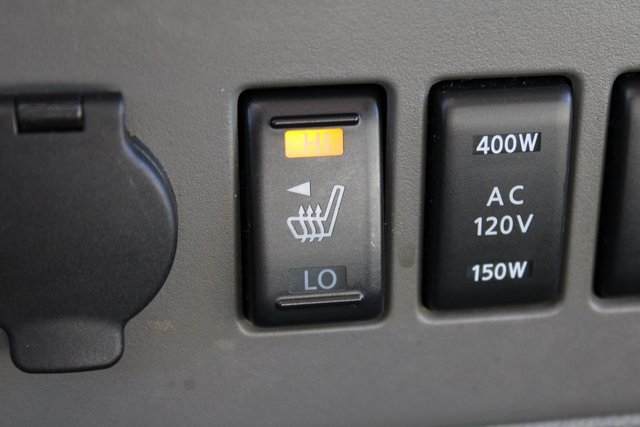 Used 2016 Nissan NV 3500 SL image 26