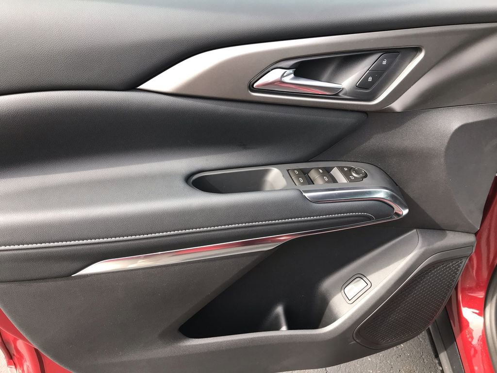 New 2026 Chevrolet Traverse LT w/ Midnight/Sport Edition image 13