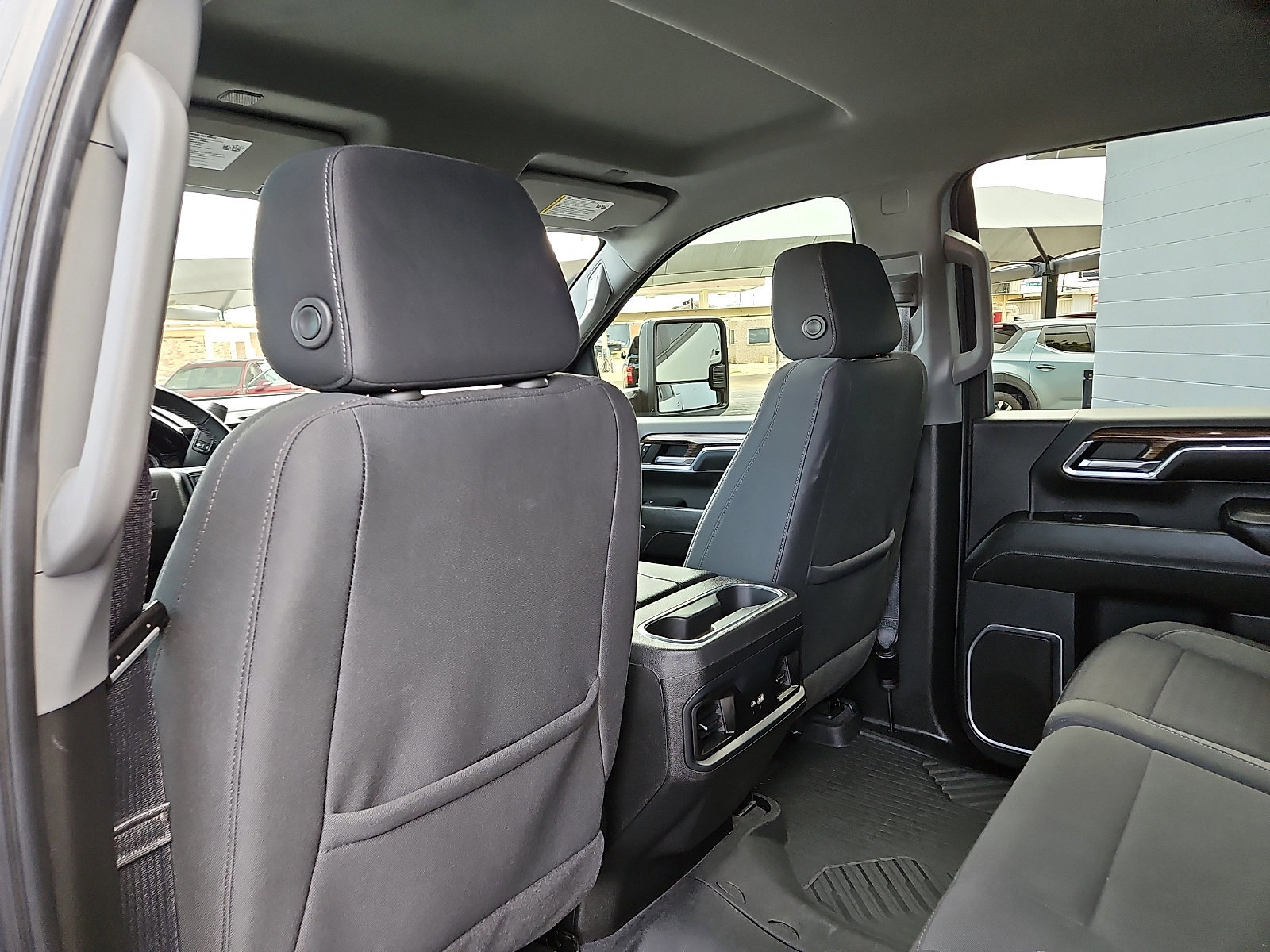 Used 2024 Chevrolet Silverado 2500 LT image 7