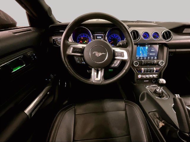 Used 2017 Ford Mustang GT Premium w/ GT Performance Package RWD image 5