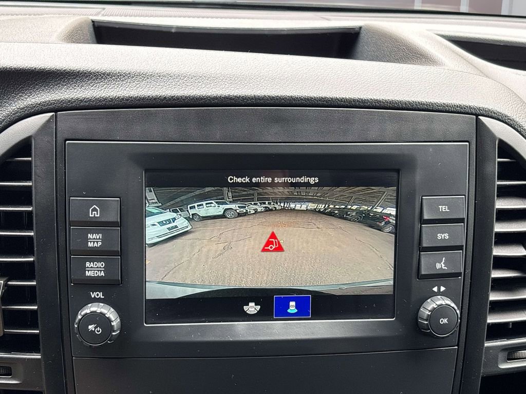 Used 2021 Mercedes-Benz Metris image 21