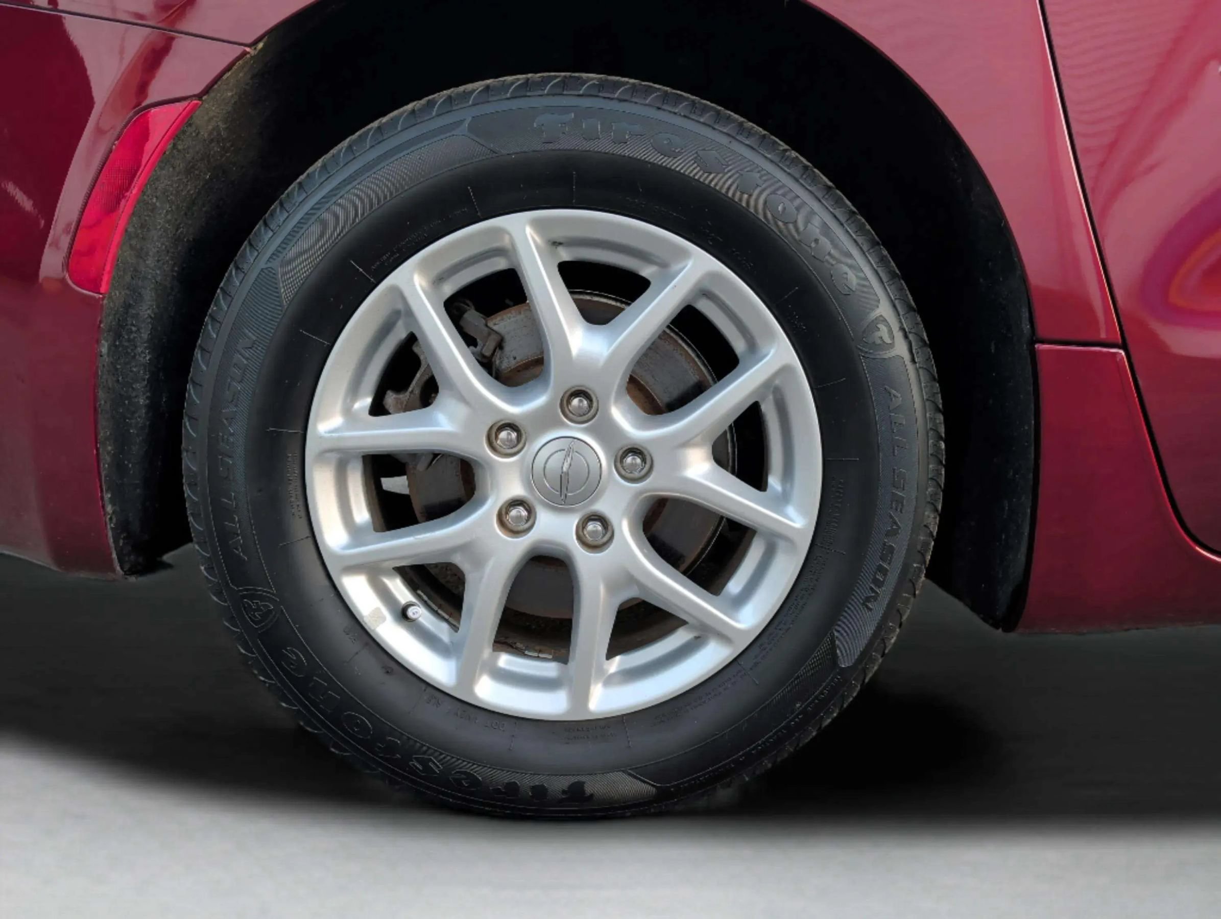 Used 2020 Chrysler Pacifica Touring-L FWD image 40