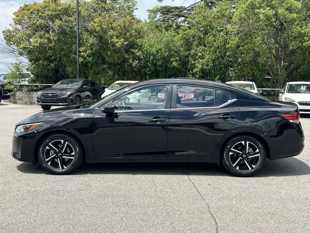 Used 2025 Nissan Sentra SV FWD image 10