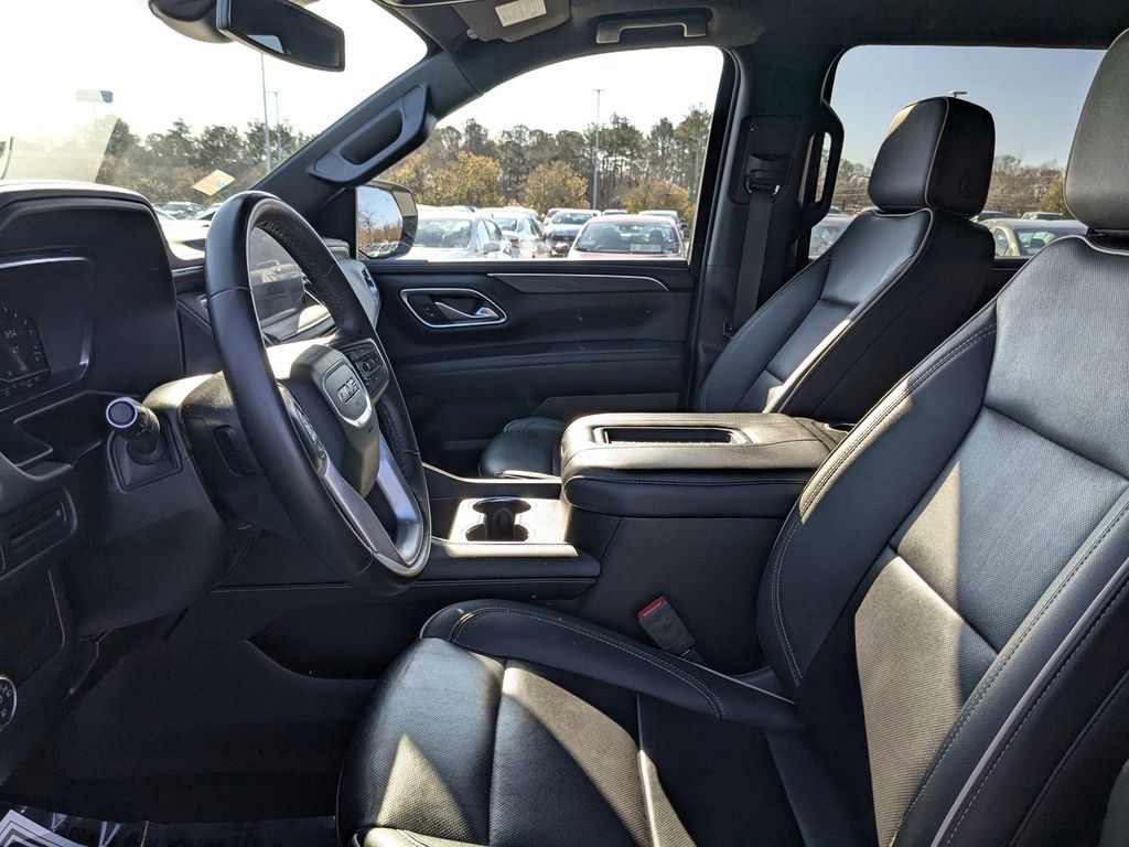 Used 2024 GMC Yukon XL SLT RWD image 16