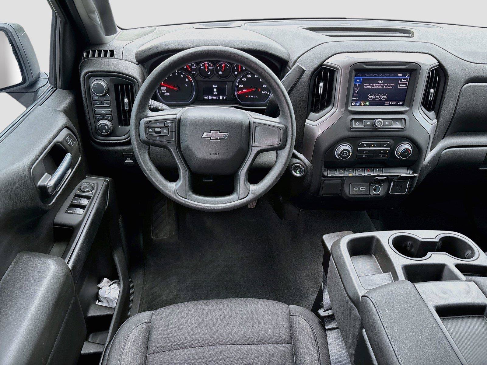 Used 2022 Chevrolet Silverado 1500 Custom w/ Rally Edition AWD/4WD image 2