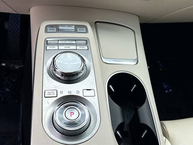 Used 2024 Genesis GV70 2.5T w/ Select Package image 17