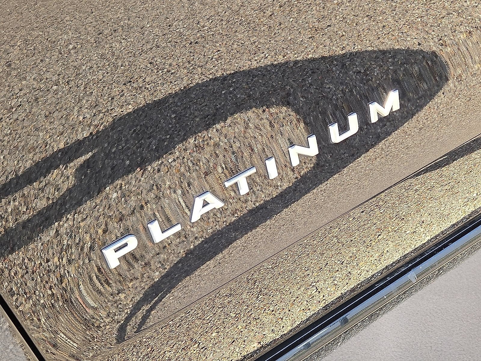 Used 2025 Ford Expedition Platinum AWD/4WD image 11