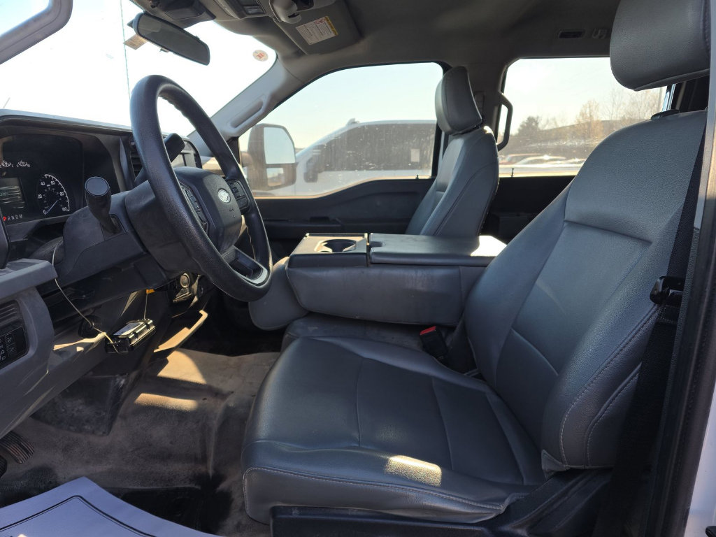 Used 2023 Ford F250 XL AWD/4WD image 5