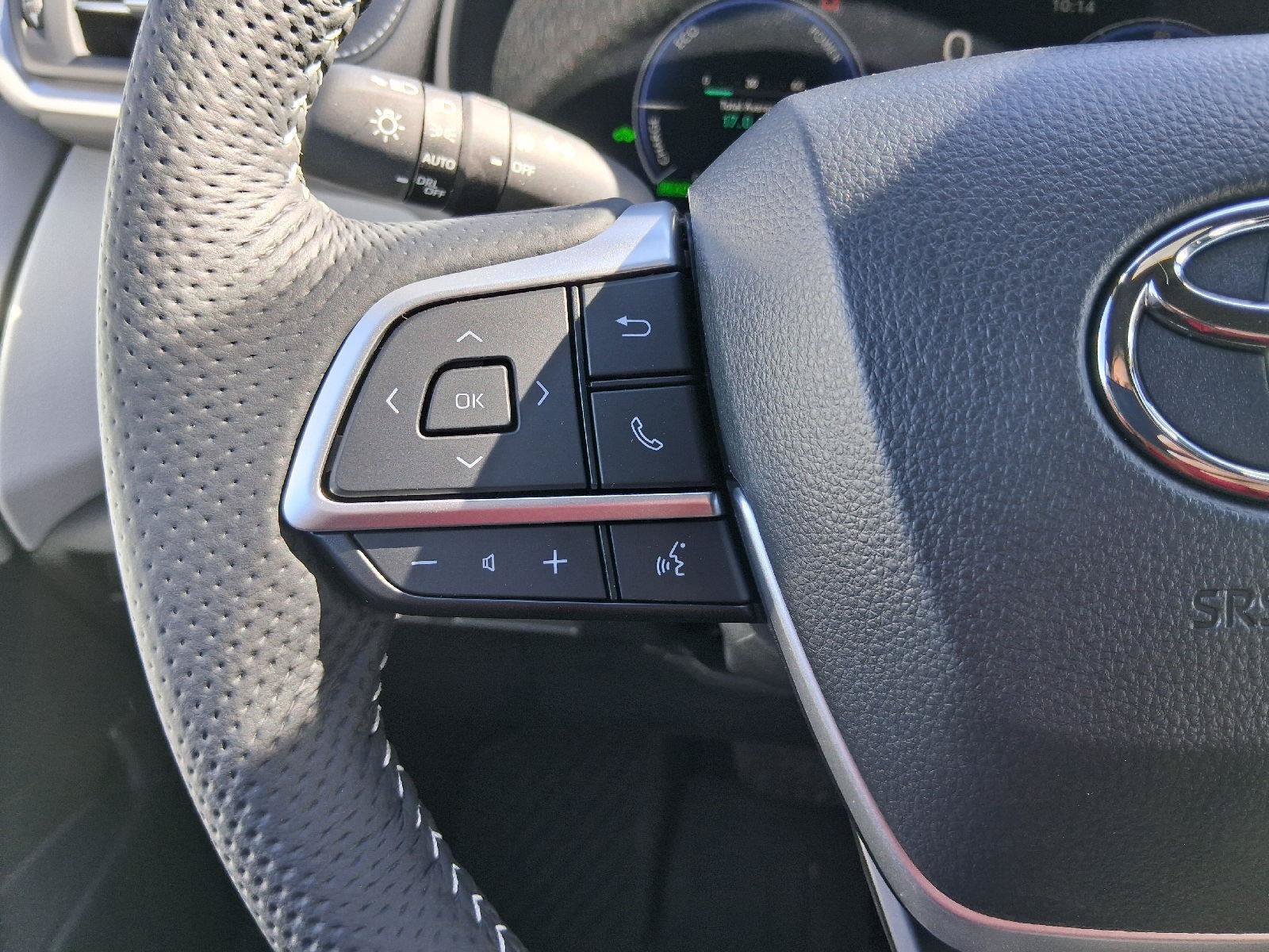 New 2026 Toyota Sienna XSE FWD image 34
