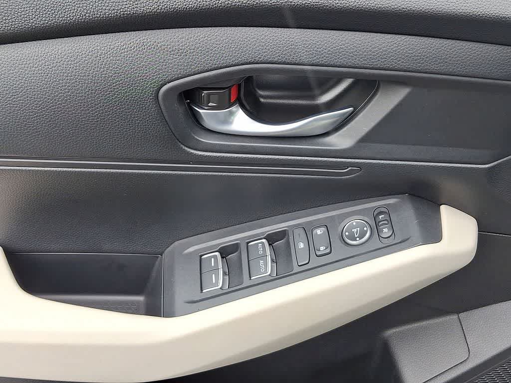 Certified 2025 Honda Accord LX image 10