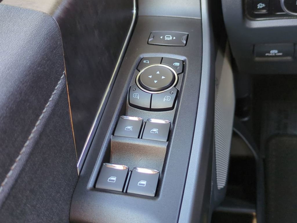 Used 2026 Ford F250 Lariat image 25
