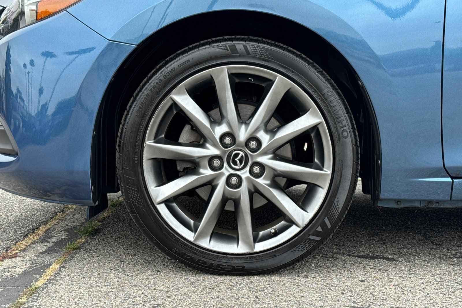 Used 2018 MAZDA MAZDA3 Touring FWD image 27