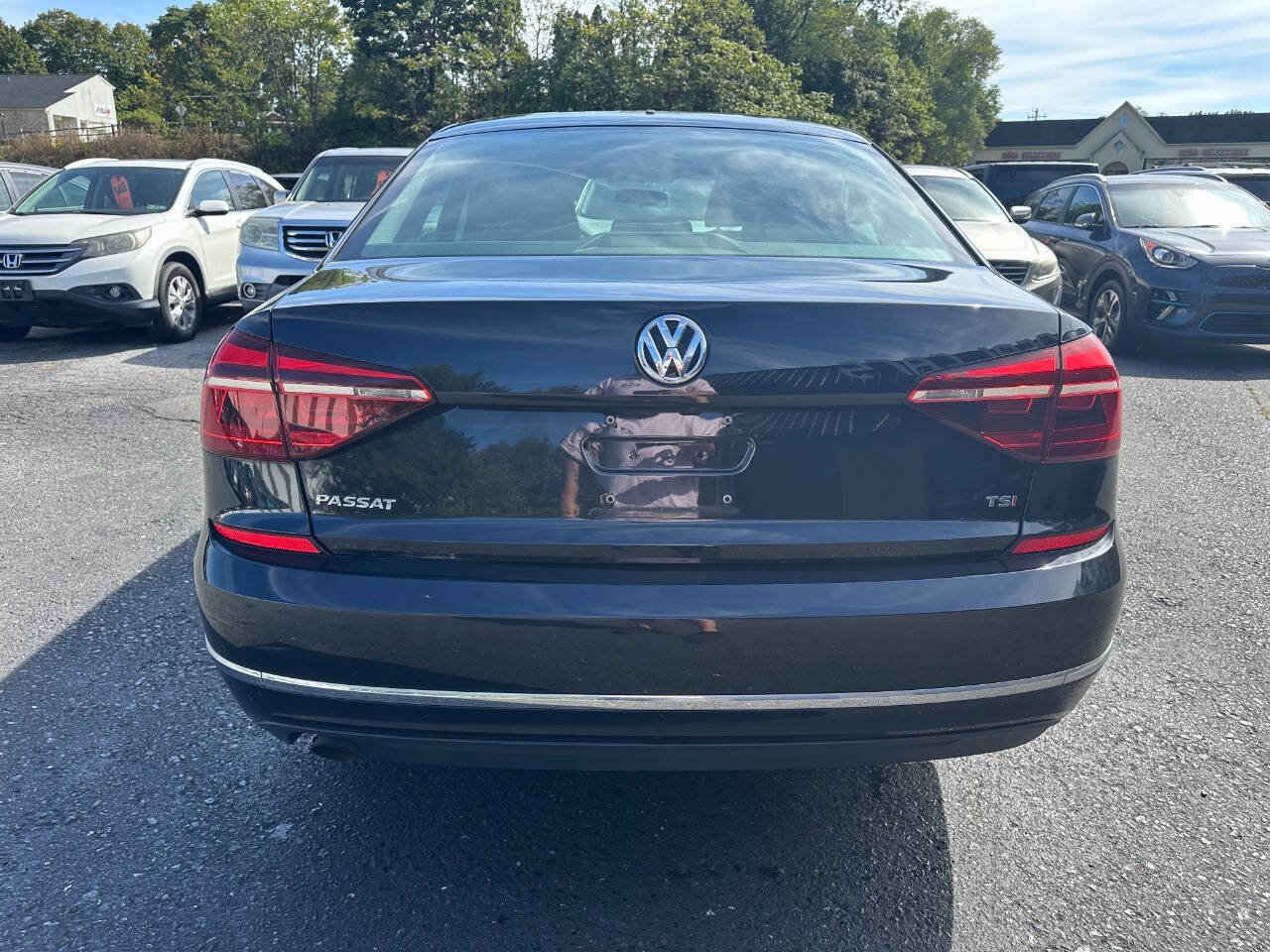 Used 2018 Volkswagen Passat 2.0T S image 8