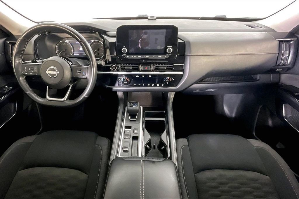 Used 2022 Nissan Pathfinder SV FWD image 21