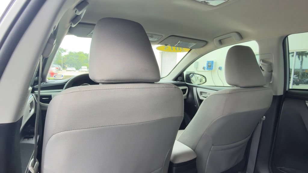 Used 2015 Toyota Corolla LE FWD image 7