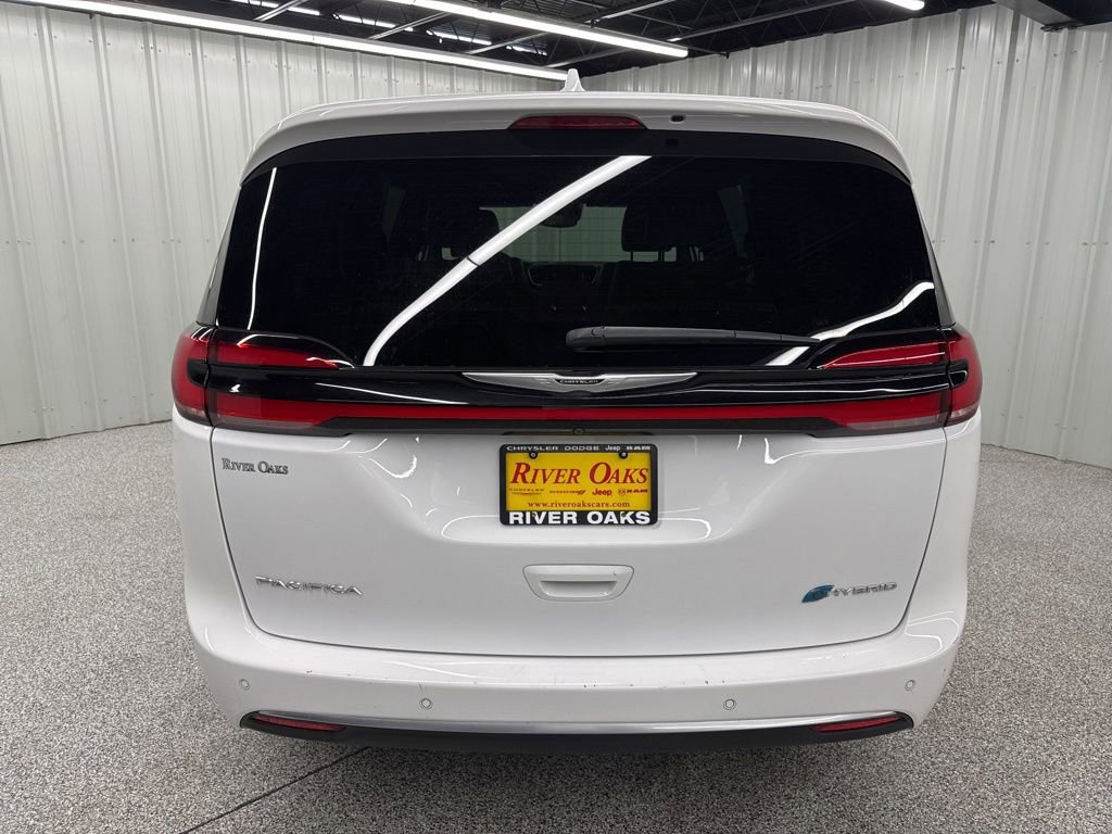 Used 2022 Chrysler Pacifica Pinnacle FWD image 5